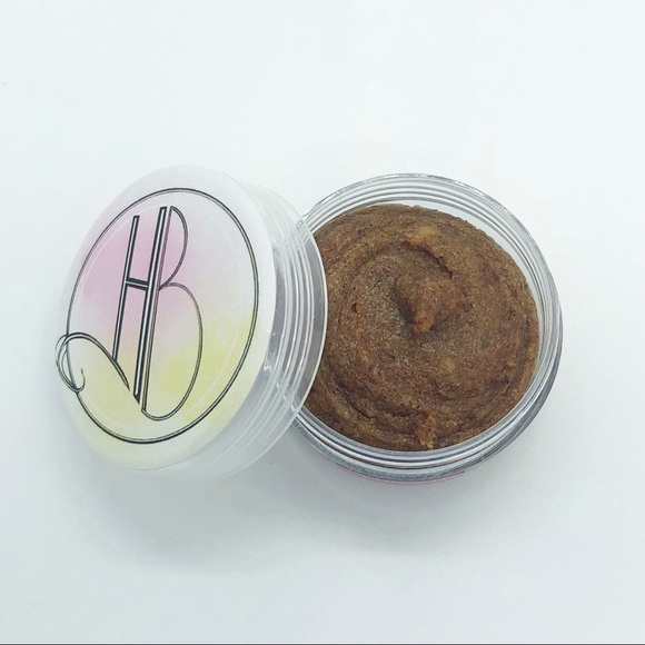 PLUMP IT! Lip Scrub - Picture 2 of 3